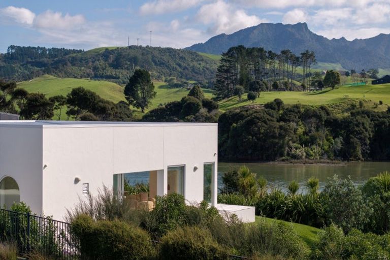 Photo of property in 16 Rangitahi Road, Raglan, 3225