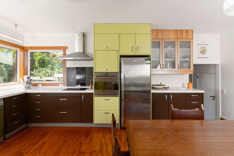 Photo of property in 61 Lorenzen Bay Road, Raglan, 3225