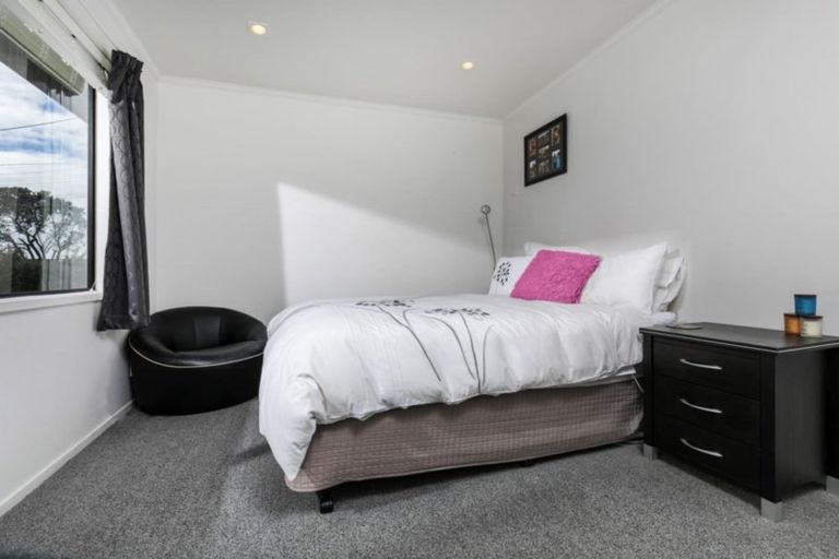 Photo of property in 151 Arran Road, Browns Bay, Auckland, 0630