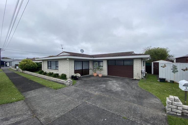 Photo of property in 1 Price Street, Westown, New Plymouth, 4310