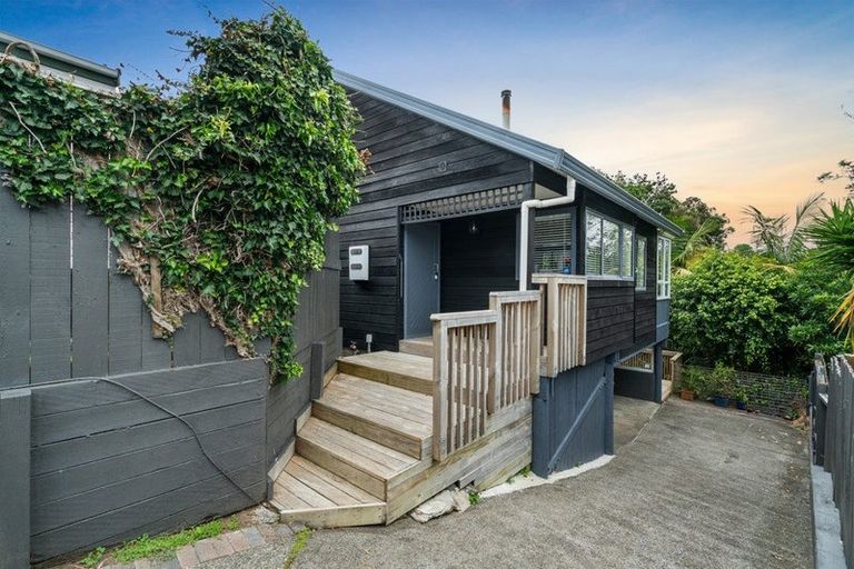 Photo of property in 2/51 John Gill Road, Shelly Park, Auckland, 2014