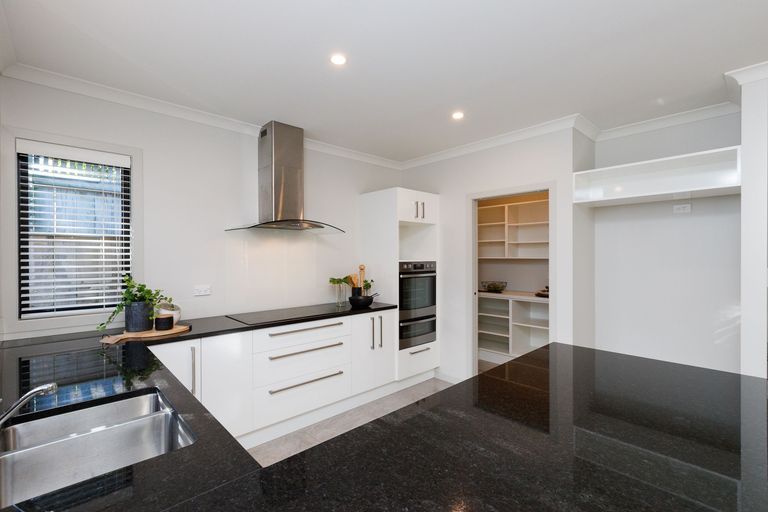 Photo of property in 4a Montgomery Terrace, Hokowhitu, Palmerston North, 4410