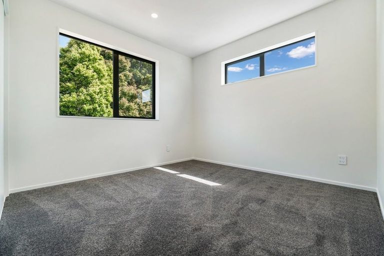 Photo of property in 57b Chequers Avenue, Glenfield, Auckland, 0629