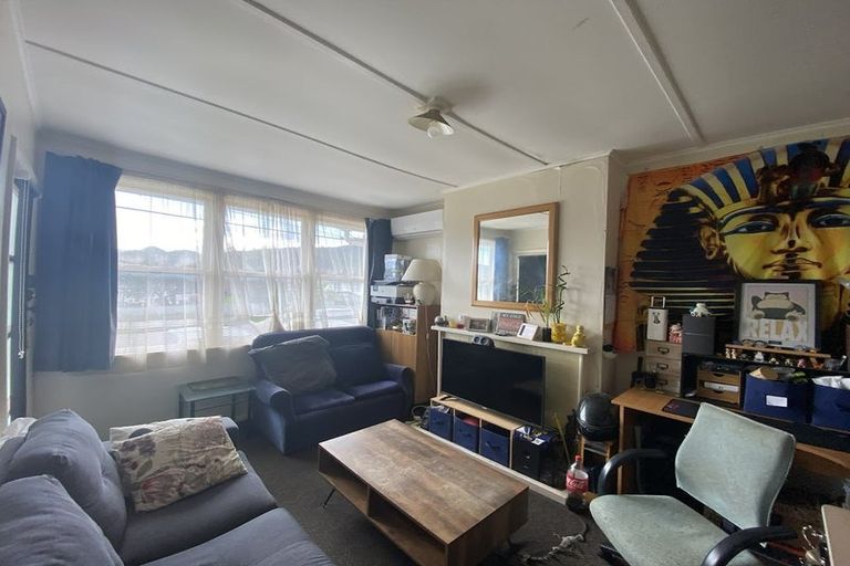 Photo of property in 78-80 Strand Crescent, Naenae, Lower Hutt, 5011