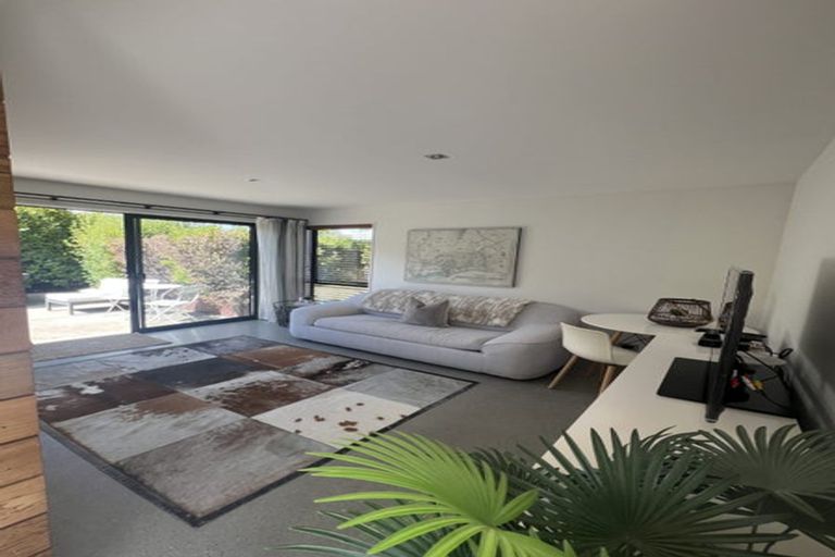 Photo of property in 1 Larkins Way, Arthurs Point, Queenstown, 9371