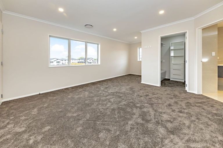 Photo of property in 18 Te Aramanu Crescent, Papakura, 2110
