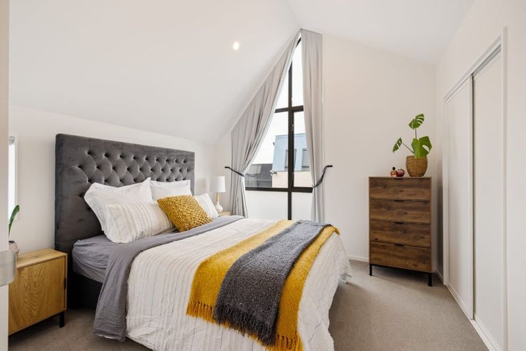 Photo of property in 11/129 Sherborne Street, St Albans, Christchurch, 8014