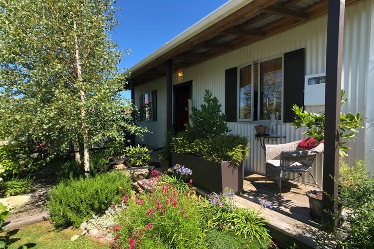 Photo of property in 19 Bengston Street, Eketahuna, 4900