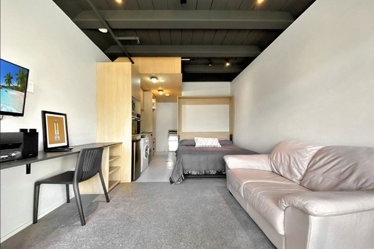 Photo of property in Vedado Apartments, 208/41 Hopper Street, Mount Cook, Wellington, 6011