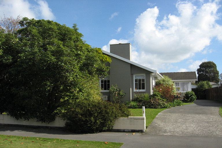 Photo of property in 39 Carruthers Street, Ilam, Christchurch, 8041
