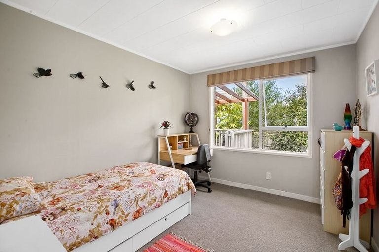 Photo of property in 9 Battenburg Place, Torbay, Auckland, 0630