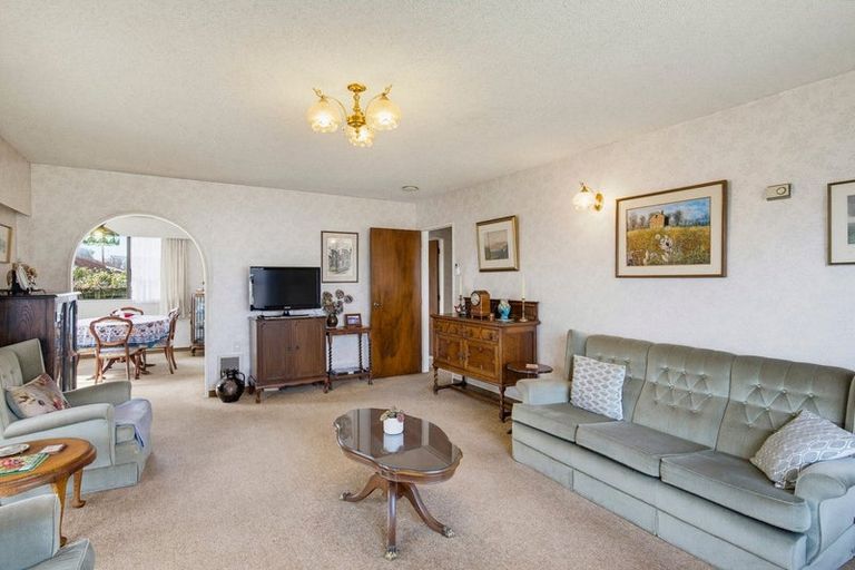 Photo of property in 43 Belvedere Avenue, Waikanae, 5036
