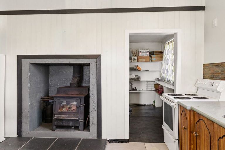 Photo of property in 42 Back Road, Granity, 7823