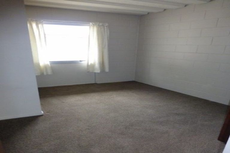 Photo of property in 2/273 Riccarton Road, Upper Riccarton, Christchurch, 8041