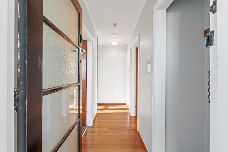 Photo of property in 32 Cardiff Street, Awapuni, Palmerston North, 4412