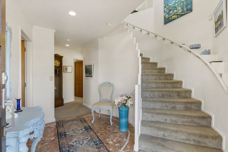 Photo of property in 2/15 Bradbury Road, Botany Downs, Auckland, 2010