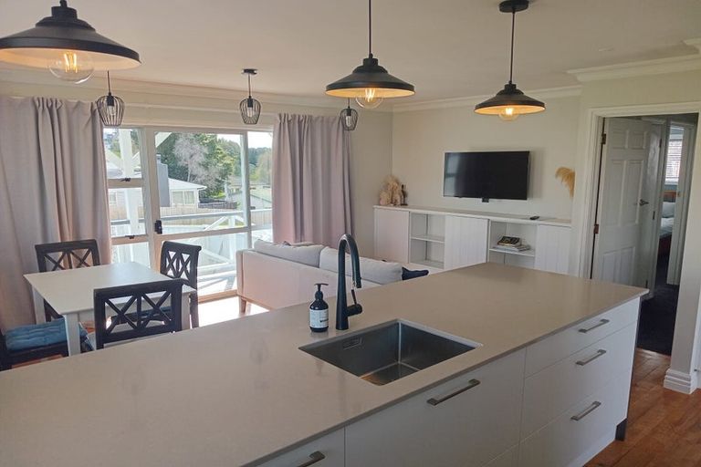 Photo of property in 183 Waimumu Road, Massey, Auckland, 0614