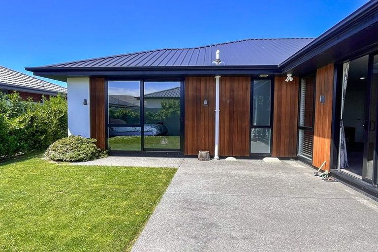 Photo of property in 16 Hillbourne Street, Halswell, Christchurch, 8025