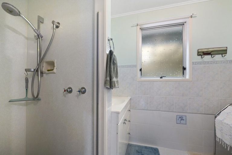 Photo of property in 29 Sequoia Place, Sunnynook, Auckland, 0620