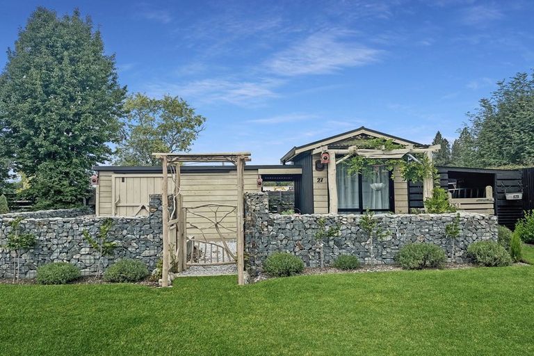 Photo of property in 27 Rata Road, Twizel, 7901