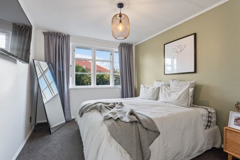 Photo of property in 21 Hadfield Crescent, College Estate, Whanganui, 4500