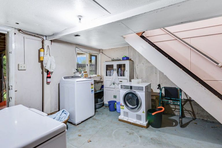 Photo of property in 50 Forest Lake Road, Forest Lake, Hamilton, 3200