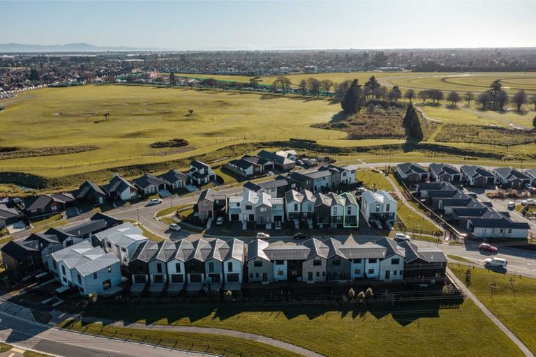 Photo of property in 66 Miromiro Street, Broomfield, Christchurch, 8042