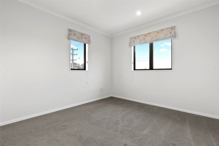 Photo of property in 35 Tarapiroe Avenue, Takanini, 2112