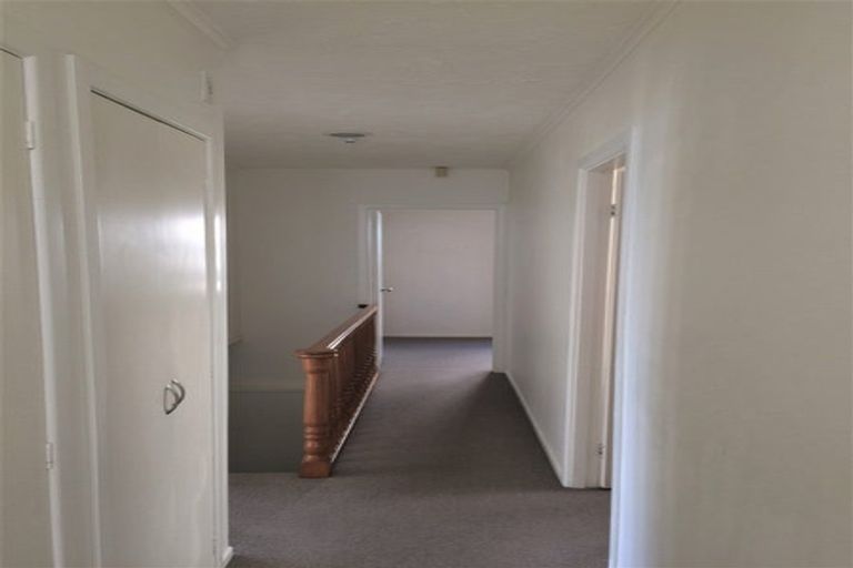 Photo of property in 23 Churchill Road, Murrays Bay, Auckland, 0630