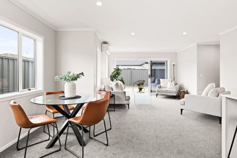 Photo of property in 2/52 Park Road, Greenmeadows, Napier, 4112