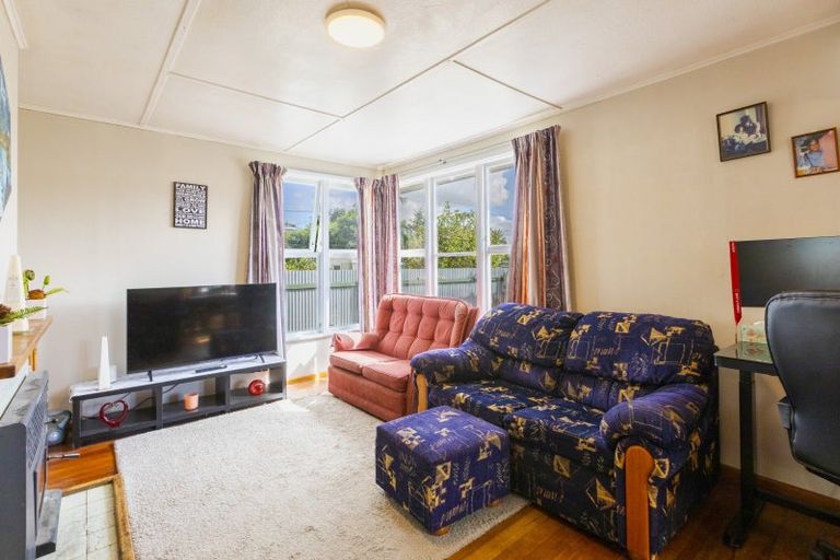 Photo of property in 32 Bibby Street, Waipawa, 4210