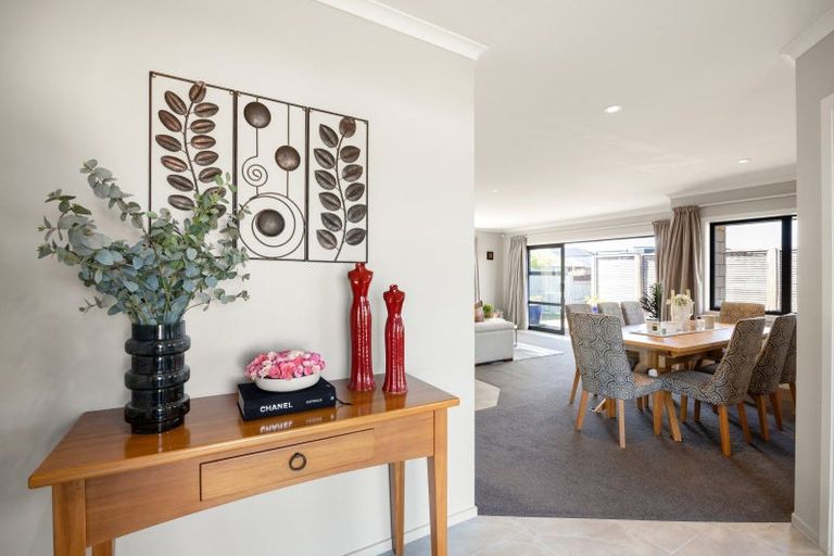 Photo of property in 2 Teatree Close, Huntington, Hamilton, 3210