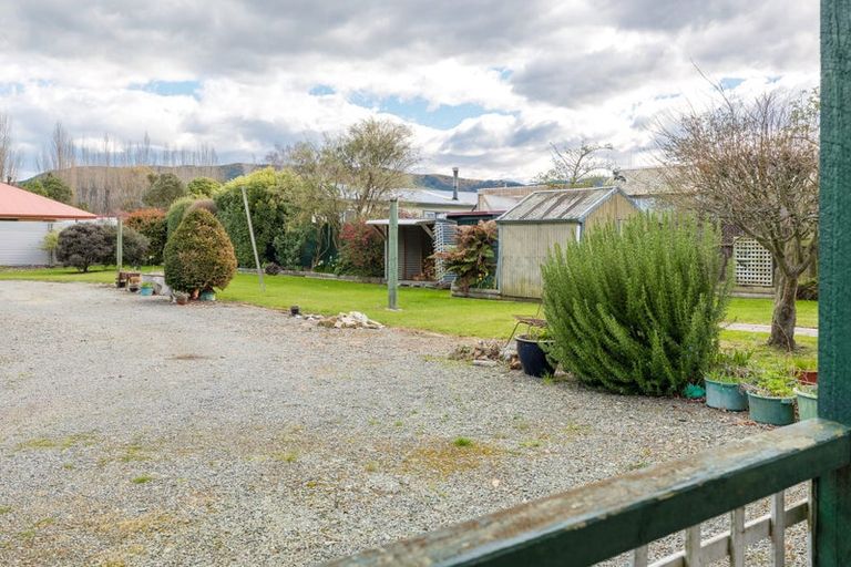 Photo of property in 28-30 Edward Street, Waimate, 7924