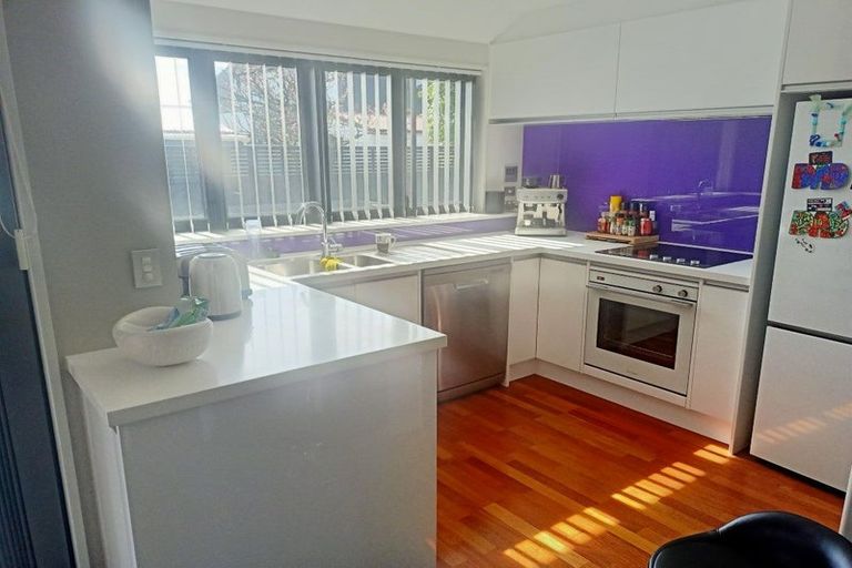 Photo of property in 2/48 Sabina Street, Shirley, Christchurch, 8013