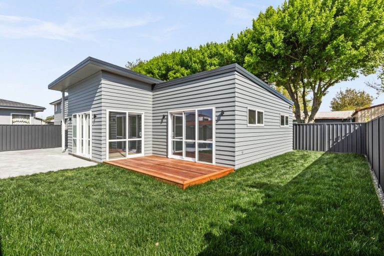 Photo of property in 43b Meeanee Road, Taradale, Napier, 4112