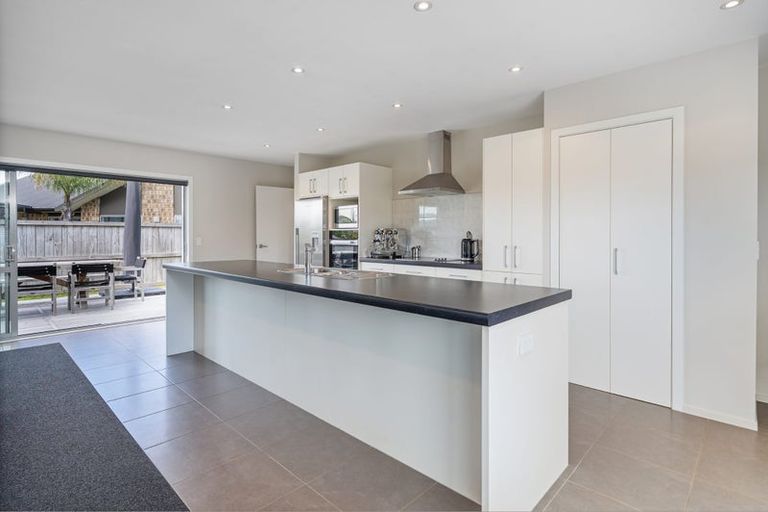 Photo of property in 86 Kupe Drive, Whitianga, 3510