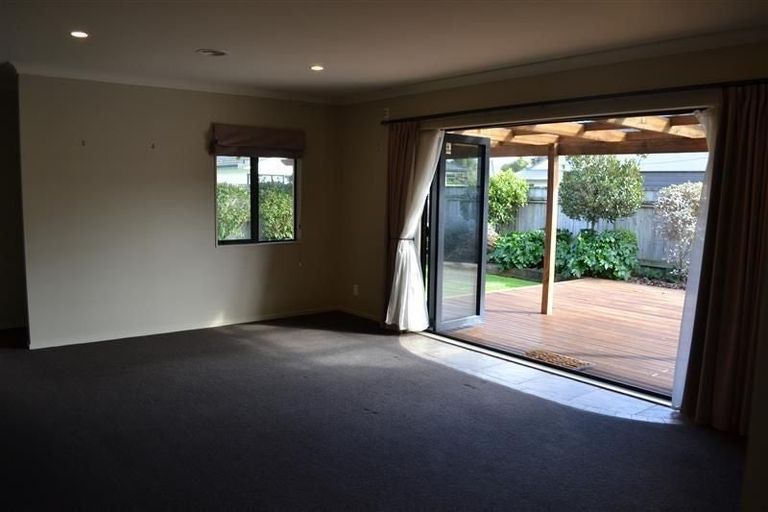 Photo of property in 75 Meridian Grove, Kelvin Grove, Palmerston North, 4414
