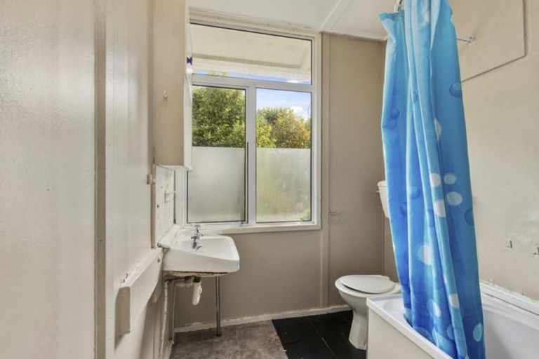 Photo of property in 12b Kowhai Street, Naenae, Lower Hutt, 5011