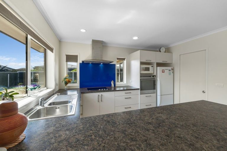 Photo of property in 12 Wills Road, Bell Block, New Plymouth, 4312