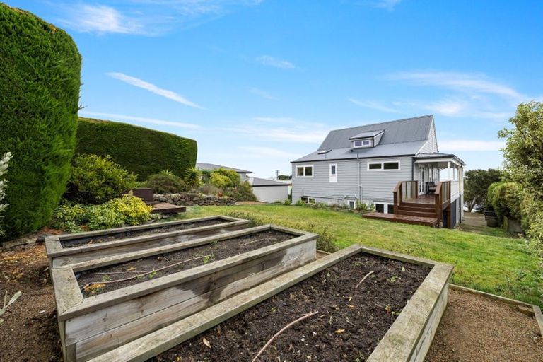 Photo of property in 10 Belleview Terrace, Mount Pleasant, Christchurch, 8081