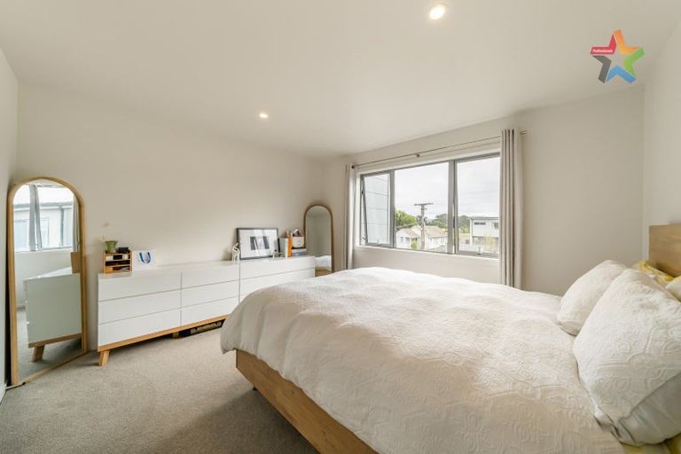 Photo of property in 23b Barber Grove, Moera, Lower Hutt, 5010