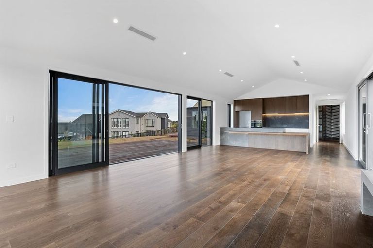 Photo of property in 32 Taha Puke Road, Okura Bush, Silverdale, 0794