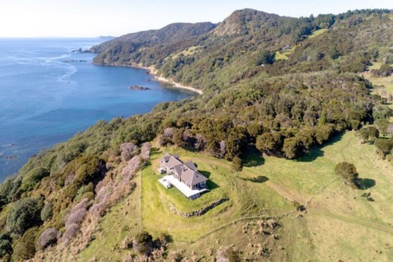 Photo of property in 170 Radar Road, Whenuakite, Whitianga, 3591