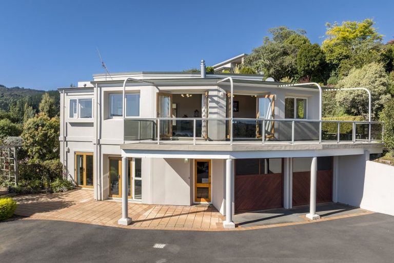 Photo of property in 19 Sandown Street, Waihola, Milton, 9073