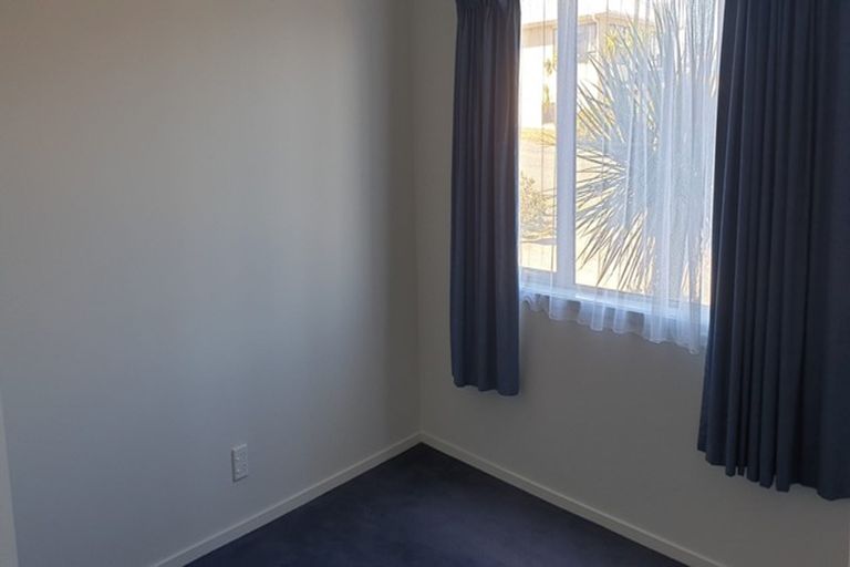 Photo of property in 20 Bowes Crescent, Strathmore Park, Wellington, 6022