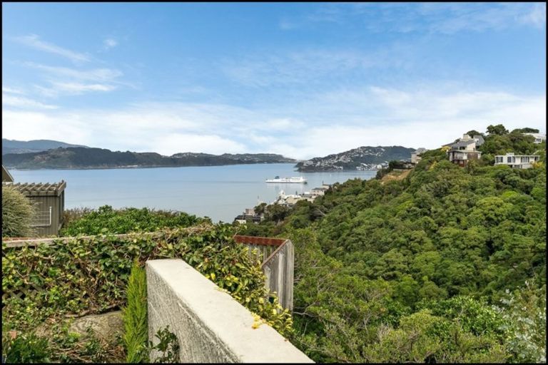 Photo of property in 49 Lohia Street, Khandallah, Wellington, 6035