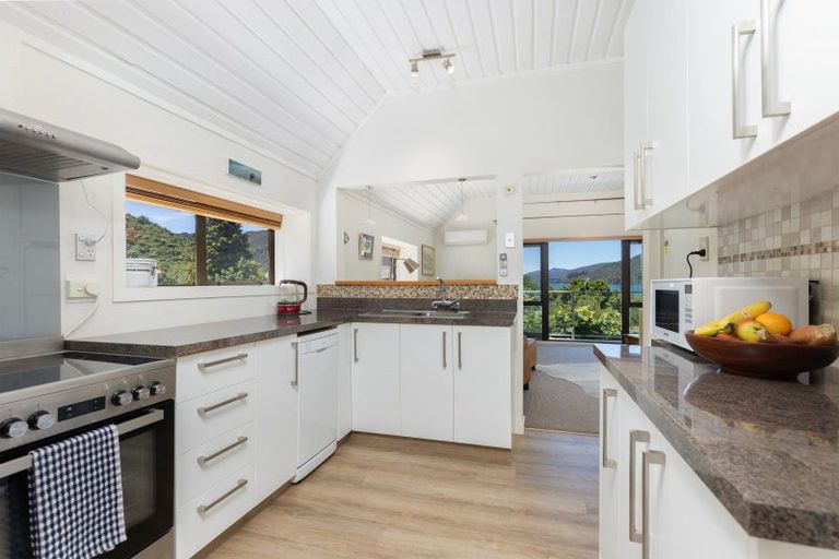 Photo of property in 1 Okiwa Place, Anakiwa, Picton, 7281