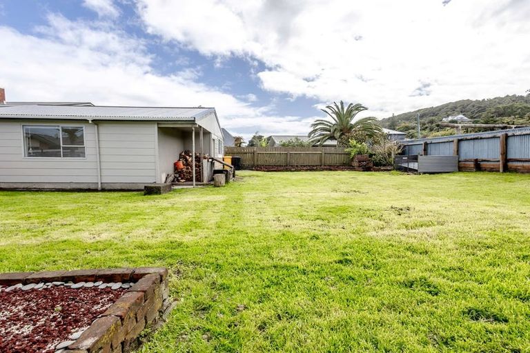 Photo of property in 187 Main South Road, Karoro, Greymouth, 7805