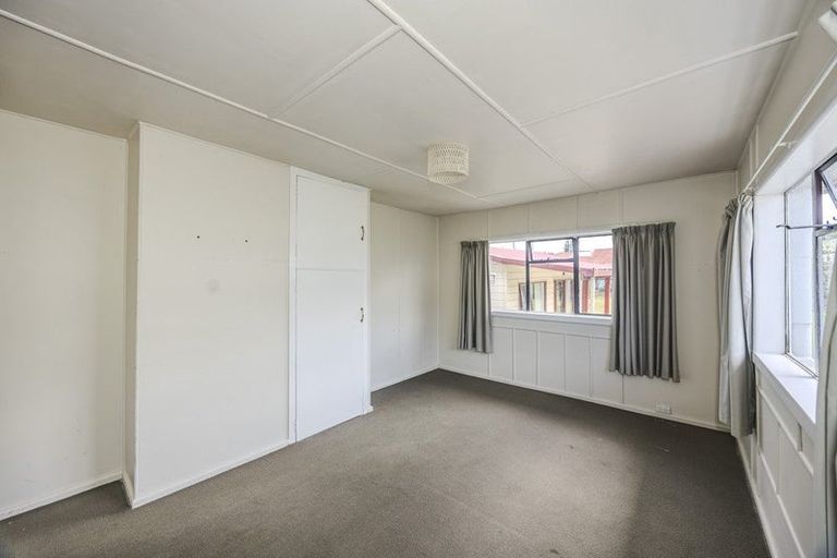 Photo of property in 12 Mersey Street, South Hill, Oamaru, 9400