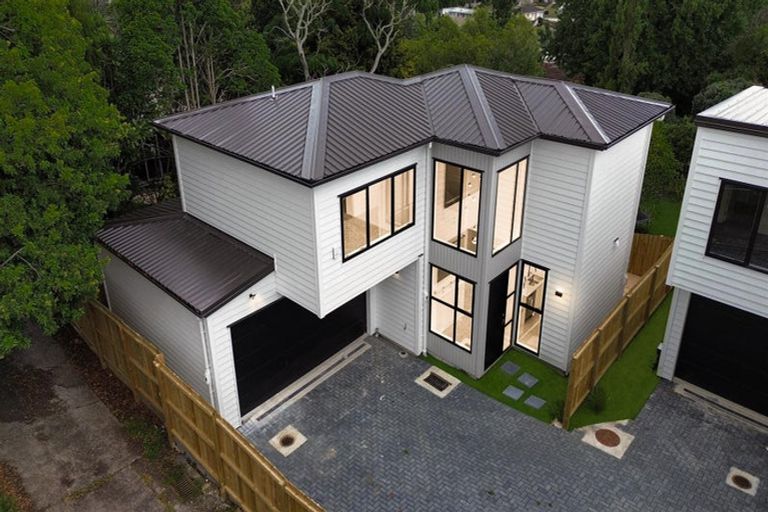 Photo of property in 7c Hewlett Road, Massey, Auckland, 0614